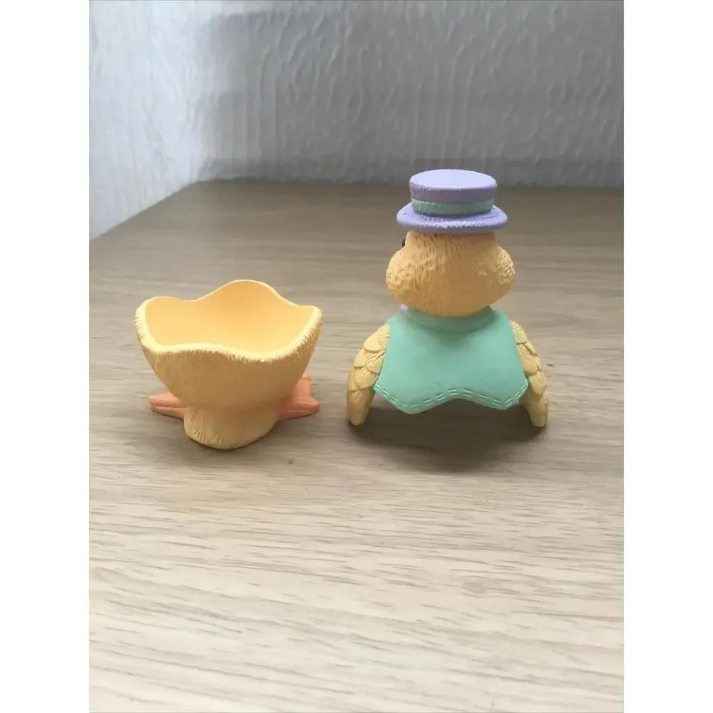 1997 Vintage Avon Egg Pals Duck‎ Figurine With Box SKU U214